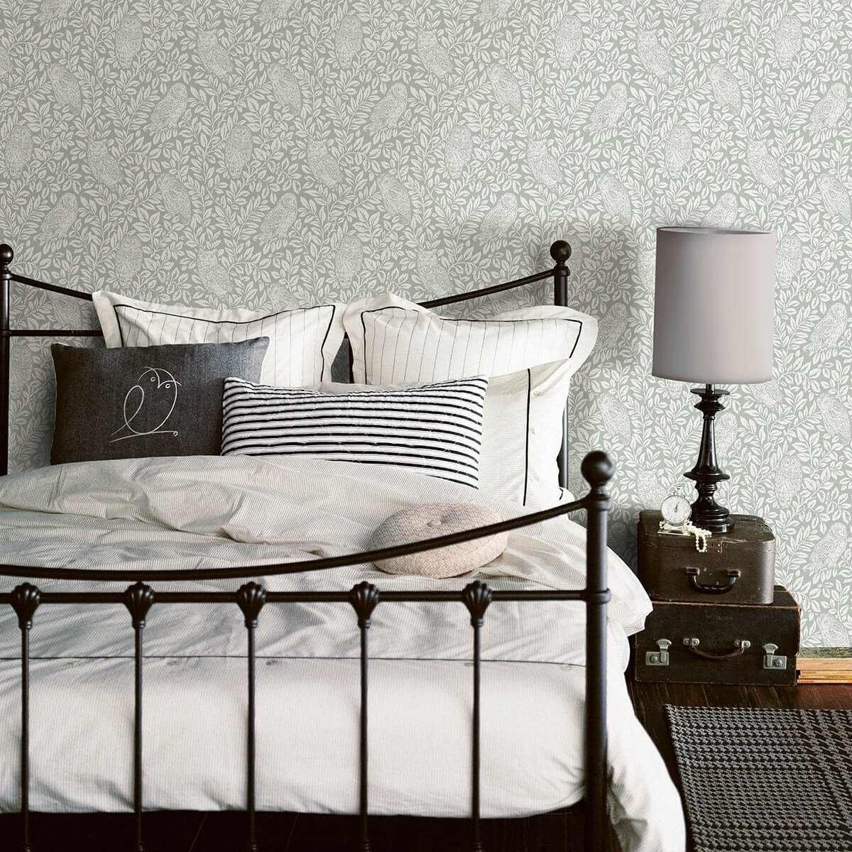 parliament-seafoam-owl-wallpaper-york-wallcoverings-3123-12414 - York Wallcoverings Papel pintado