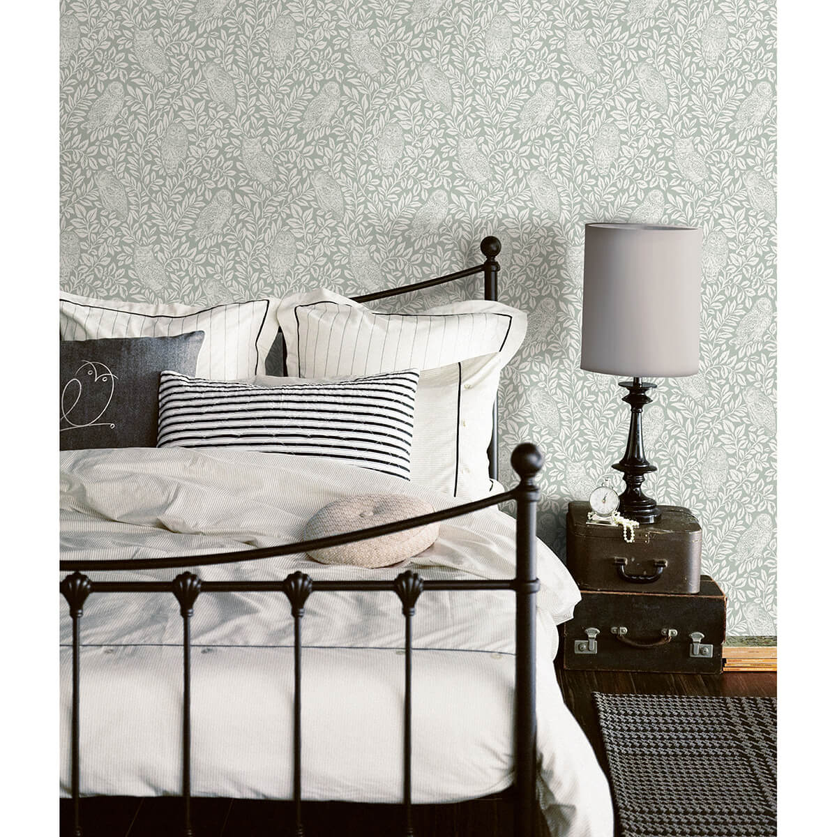 parliament-seafoam-owl-wallpaper-york-wallcoverings-3123-12414 - York Wallcoverings Papel pintado