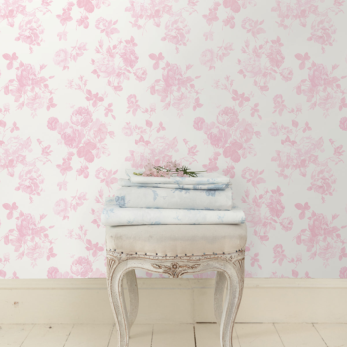 everblooming-rosettes-pink-cabbage-rose-bouquets-wallpaper-york-wallcoverings-ast4101