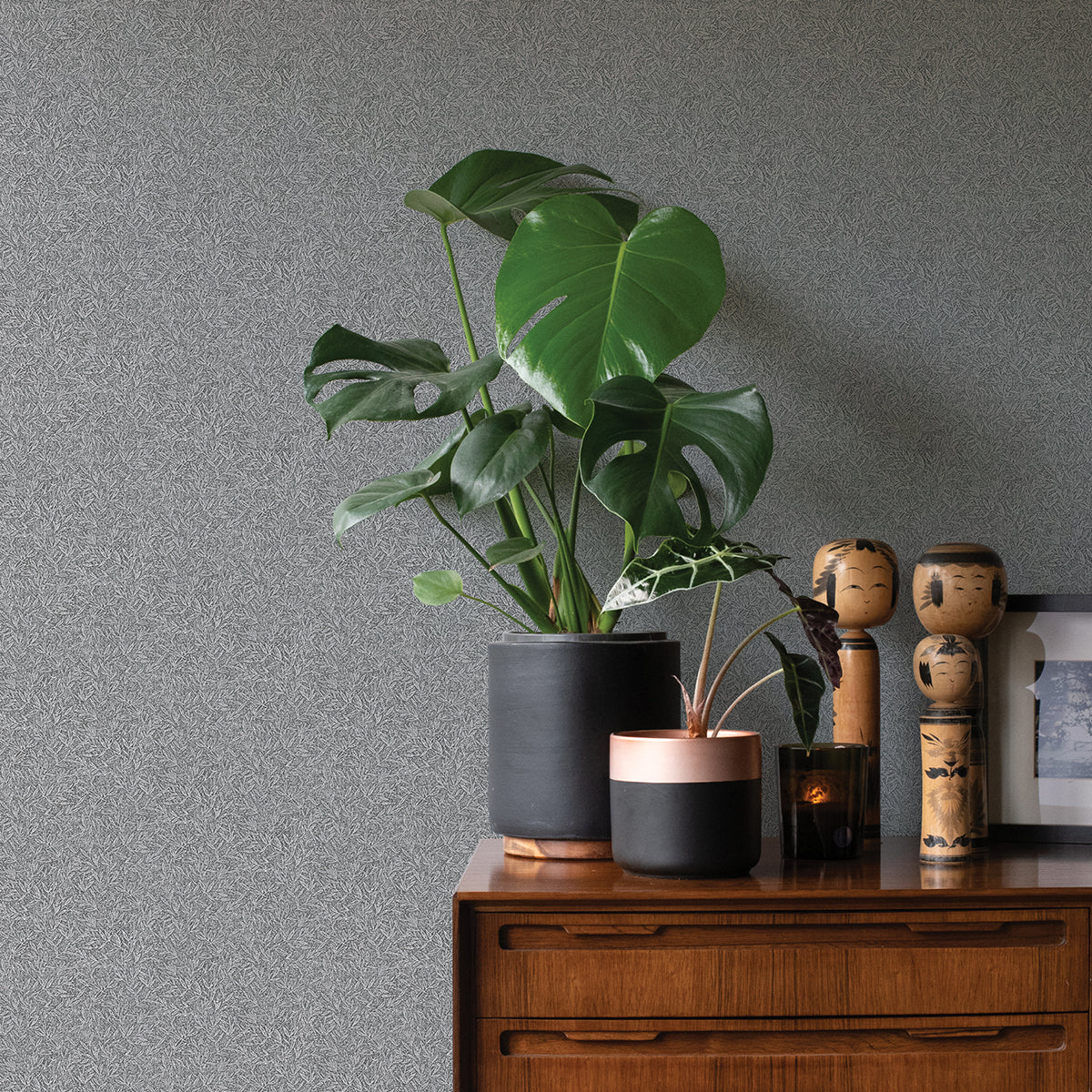 Sayuri Charcoal Leaf Trail Wallpaper - Brewster Wallcovering