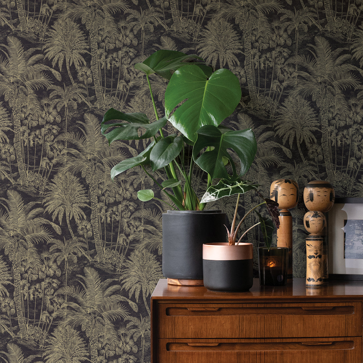 Yubi Black Palm Trees Wallpaper - Brewster Wallcovering