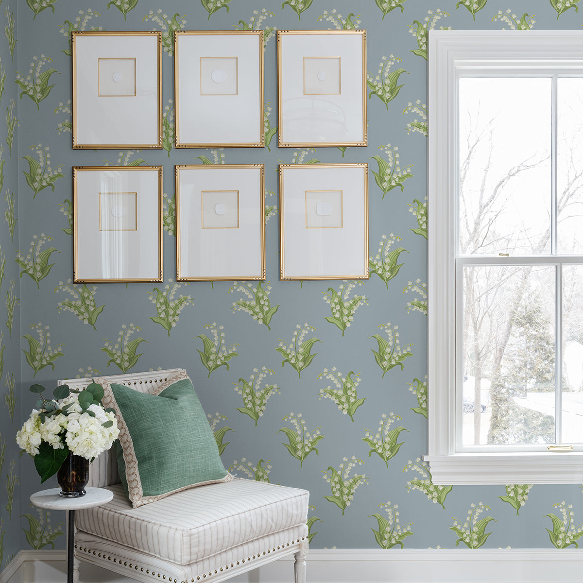 farmington-blue-heather-lily-of-the-valley-wallpaper-by-erin-gates-york-wallcoverings-ast4339