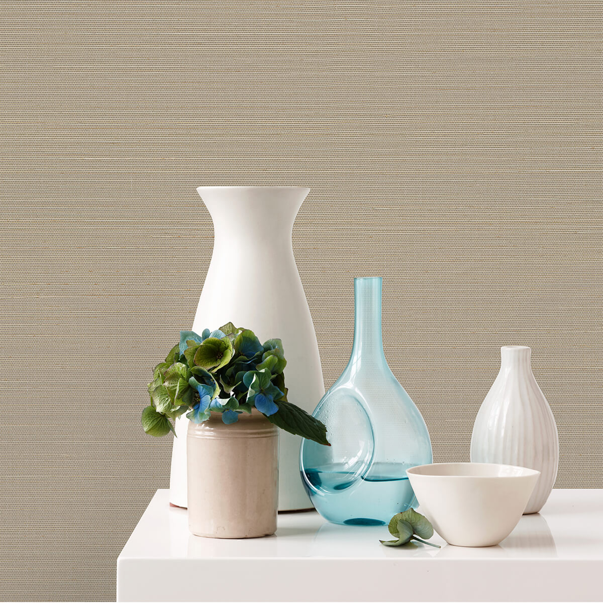 mai-lavender-abaca-grasscloth-wallpaper-york-wallcoverings-2972-86105 - York Wallcoverings Wallpaper