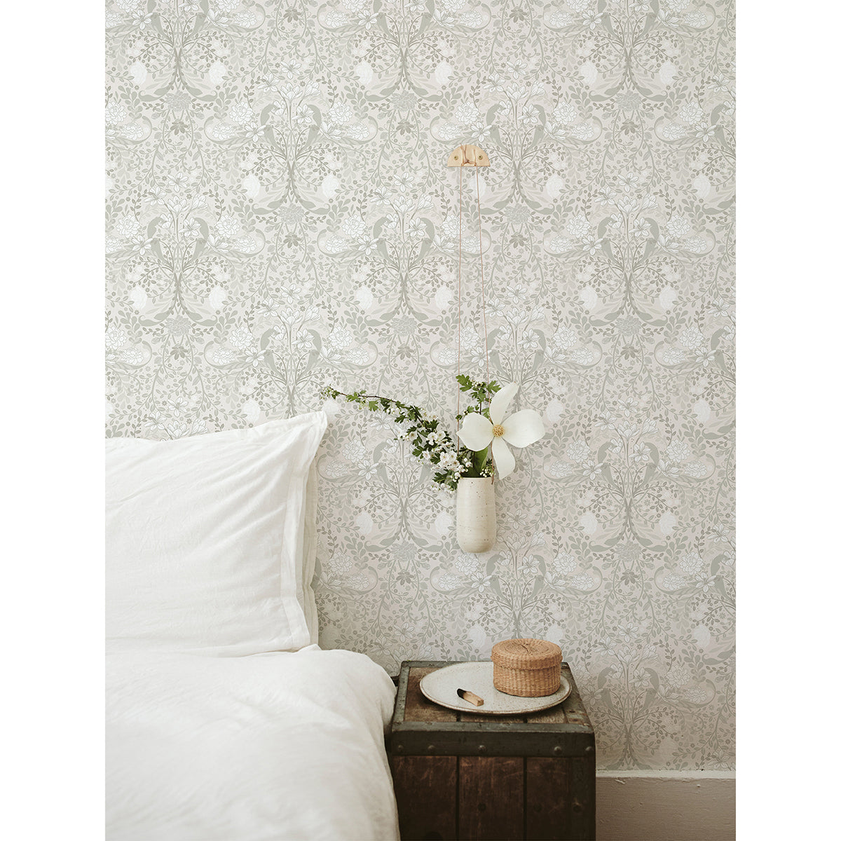 froso-light-grey-garden-damask-wallpaper-york-wallcoverings-2999-24107