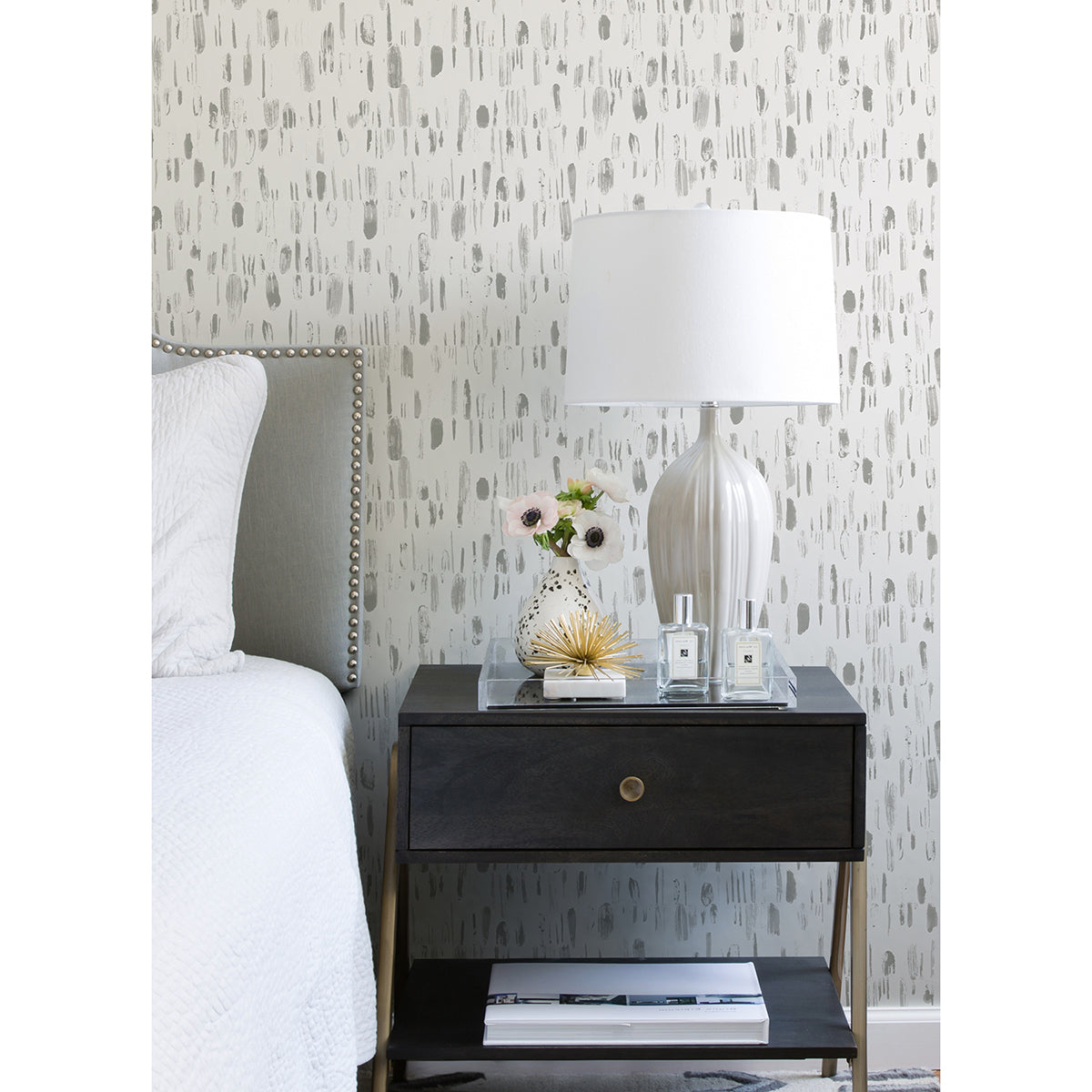 dwell-grey-brushstrokes-wallpaper-york-wallcoverings-2973-90204