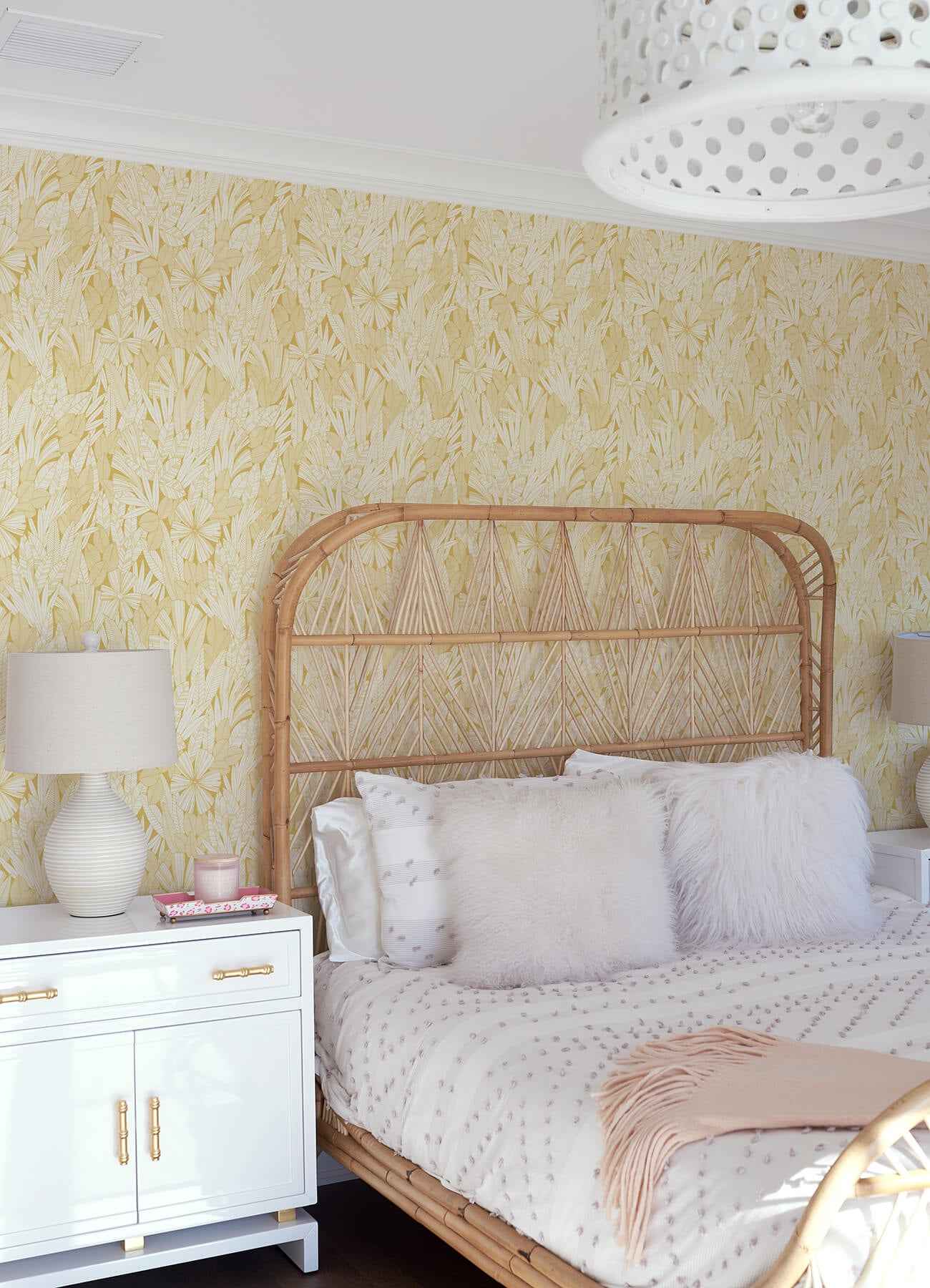 Bannon Yellow Leaves Wallpaper - York Wallcoverings - 4081-26343 - York Wallcoverings Wallpaper