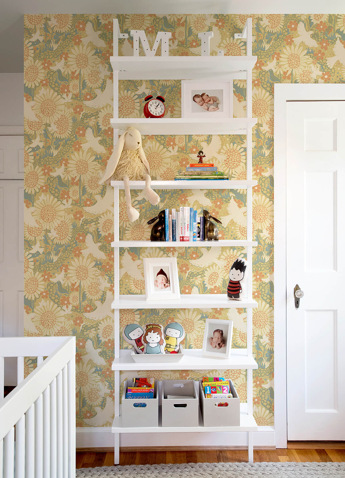 drmma-coral-songbirds-and-sunflowers-wallpaper-york-wallcoverings-4111-63008 - York Wallcoverings Papel pintado
