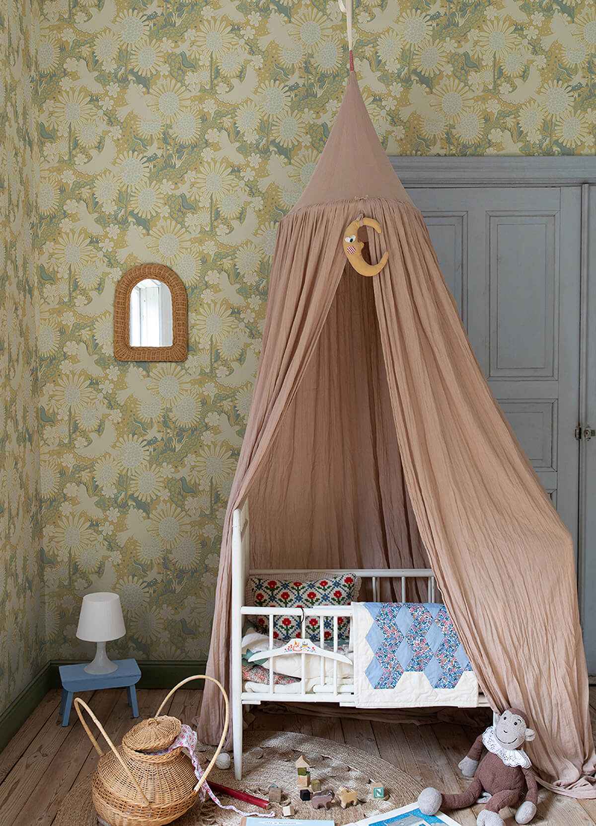 Drömma Butter Songbirds and Sunflowers Wallpaper - York Wallcoverings - 4111-63010 - York Wallcoverings Wallpaper
