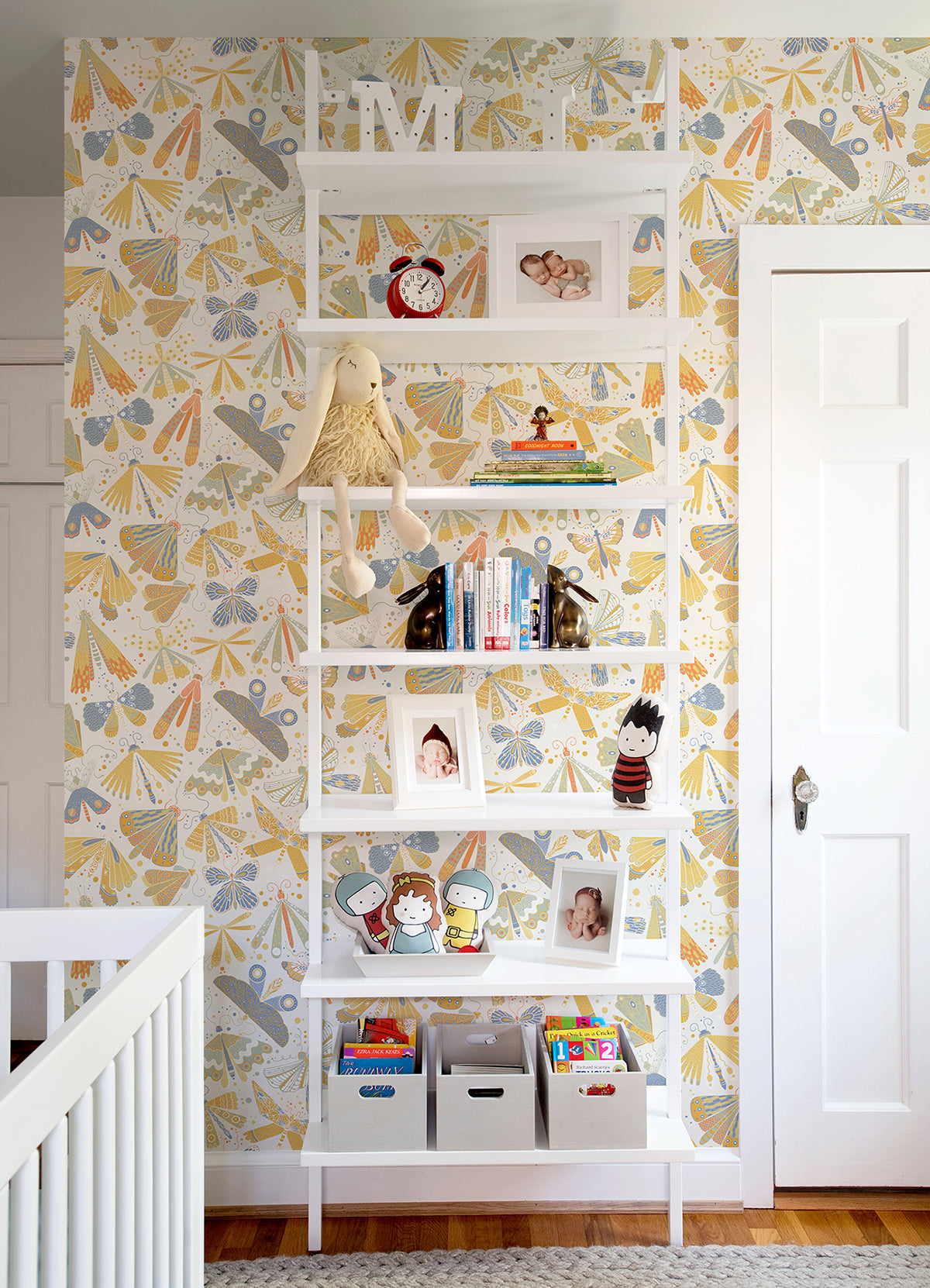 flyga-gold-butterfly-bonanza-wallpaper-york-wallcoverings-4111-63023
