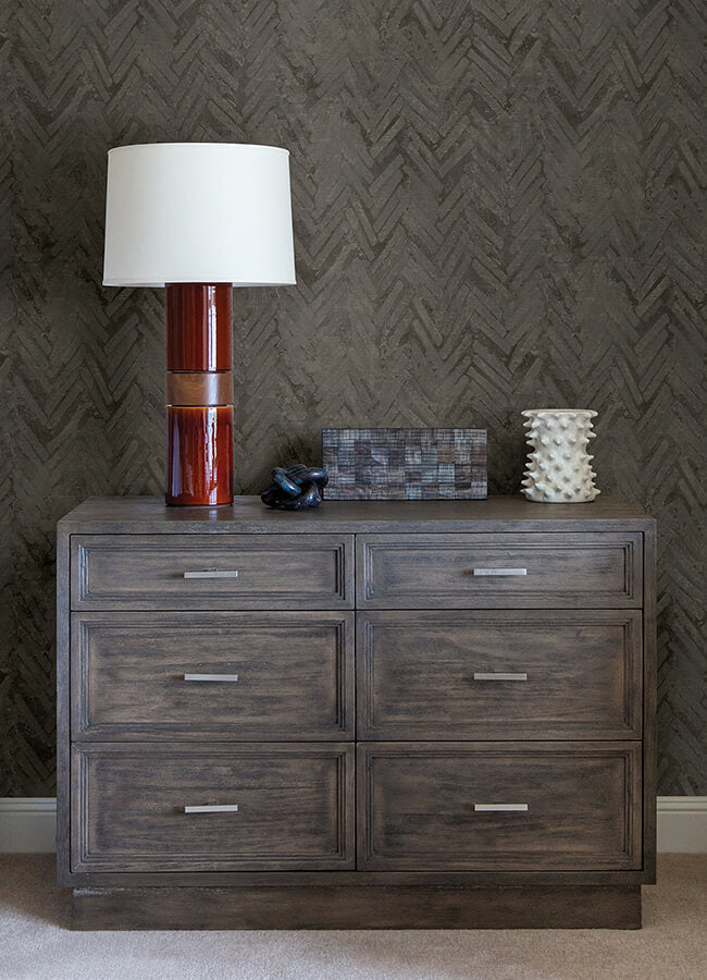 amesemi-dark-grey-distressed-herringbone-wallpaper-york-wallcoverings-4105-86611 - York Wallcoverings Papel pintado