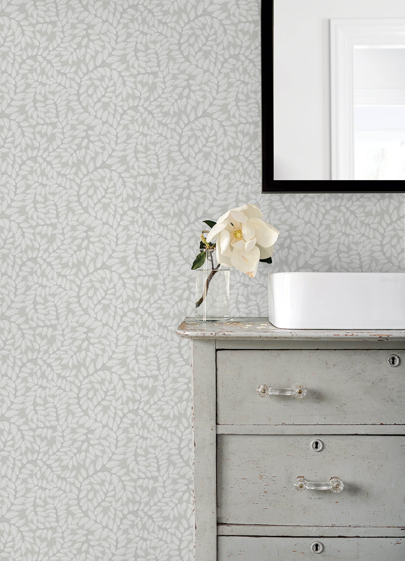 Lindlöv Grey Leafy Vines Wallpaper - Brewster Wallcovering