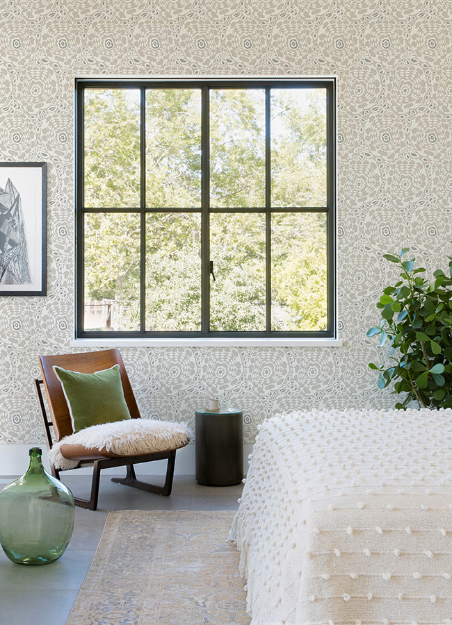 divine-grey-abstract-medallion-wallpaper-york-wallcoverings-4122-27038