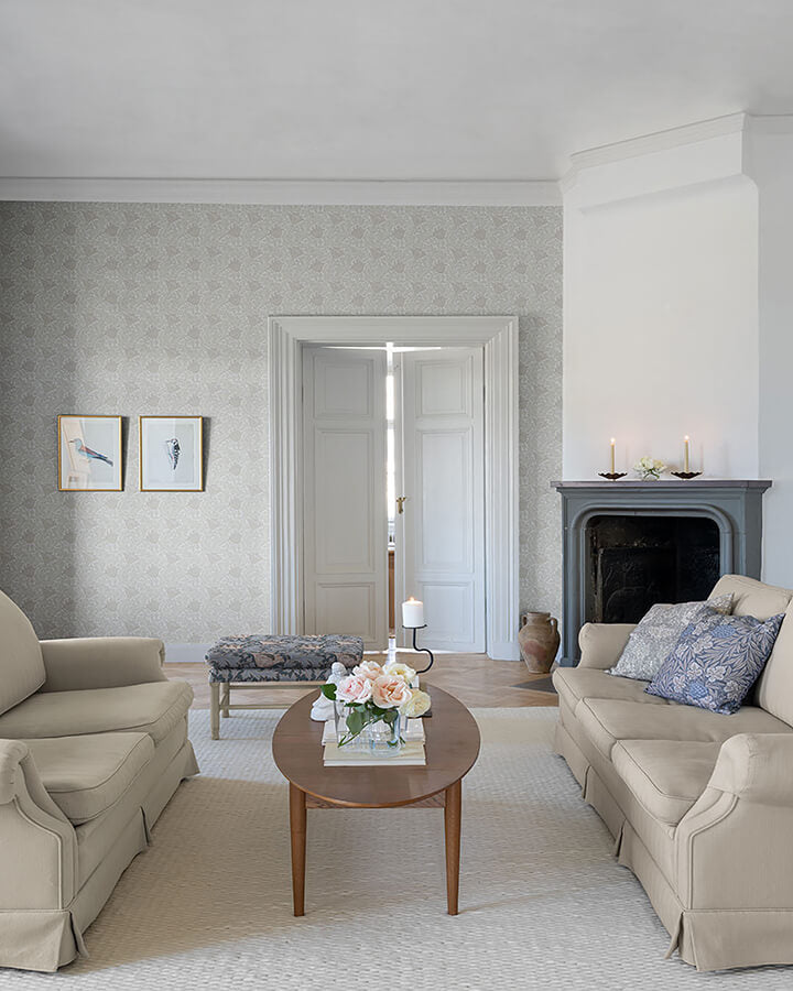 anemone-dove-floral-trail-wallpaper-york-wallcoverings-4153-82001 - York Wallcoverings Wallpaper