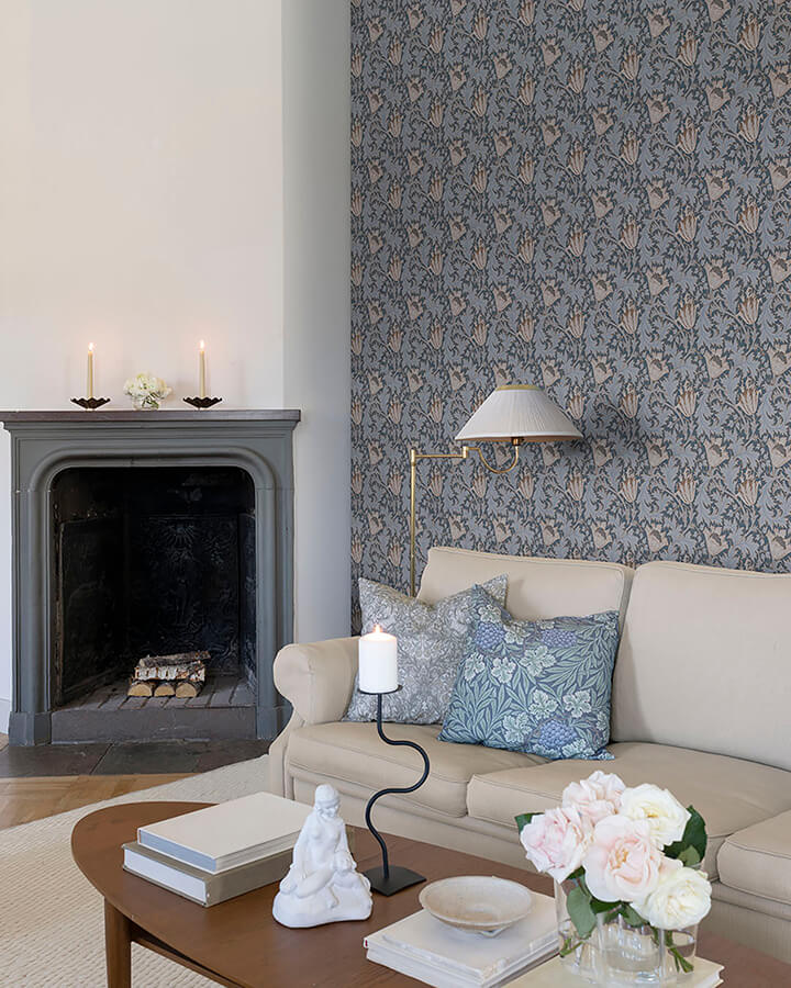 anemone-dark-blue-floral-trail-wallpaper-york-wallcoverings-4153-82006 - York Wallcoverings Wallpaper