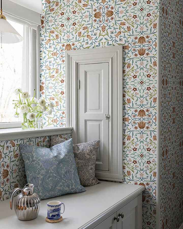 No 1 Holland Park Red Floral Wallpaper - York Wallcoverings - 4153-82007 - York Wallcoverings Wallpaper