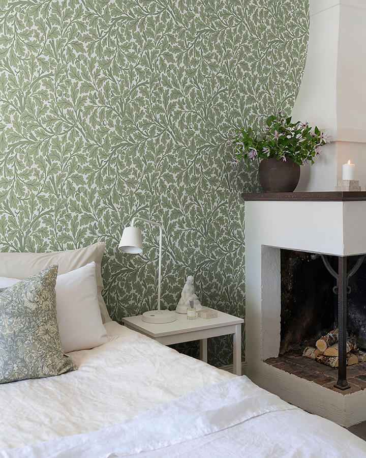Oak Tree Green Leaf Wallpaper - York Wallcoverings - 4153-82028 - York Wallcoverings Wallpaper