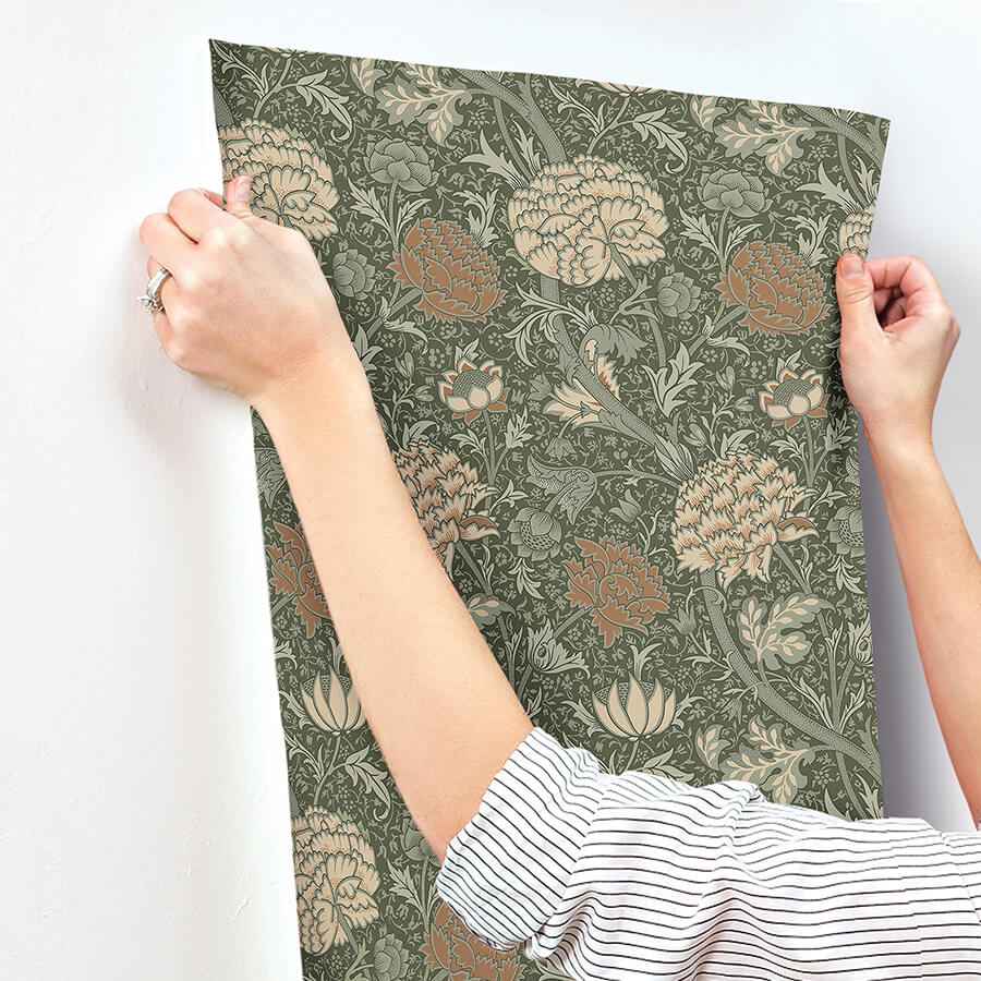Cray Sea Green Floral Trail Wallpaper - York Wallcoverings - 4153-82035 - York Wallcoverings Wallpaper