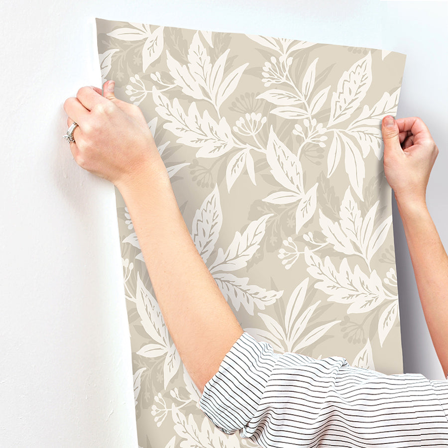 anita-beige-woodland-floral-wallpaper-york-wallcoverings-4155-27328