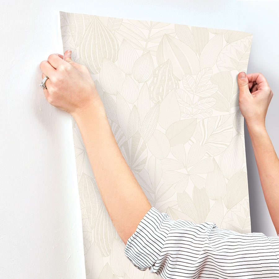 mathias-pearl-botanical-wallpaper-york-wallcoverings-4155-72810
