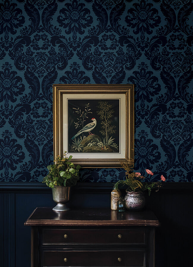 shadow-blue-flocked-damask-wallpaper-york-wallcoverings-4147-87310 - York Wallcoverings Papel pintado