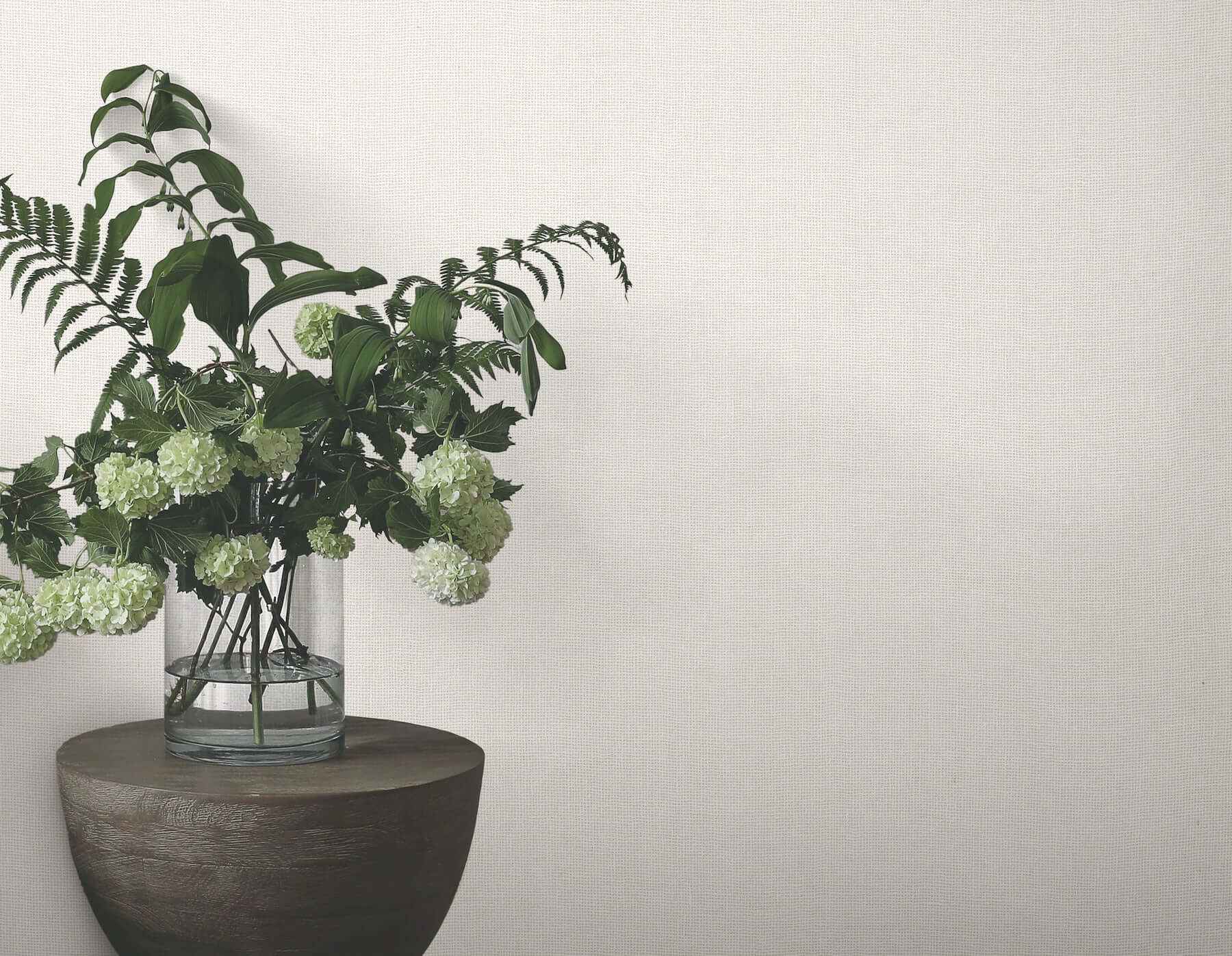 Huri White Wallpaper - York Wallcoverings - MX9604