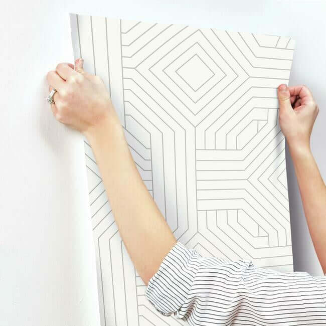 diverging-diamonds-white-wallpaper-york-wallcoverings-ci2374 - York Wallcoverings Wallpaper