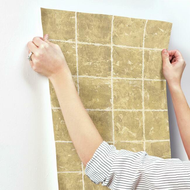 metal-leaf-squares-wallpaper-gold-york-wallcoverings-kt2102