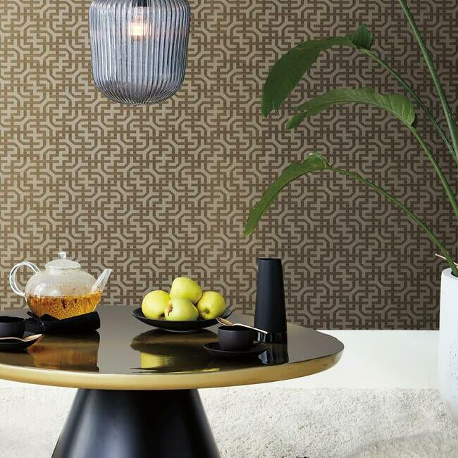 dynastic-lattice-wallpaper-glint-gold-york-wallcoverings-5804