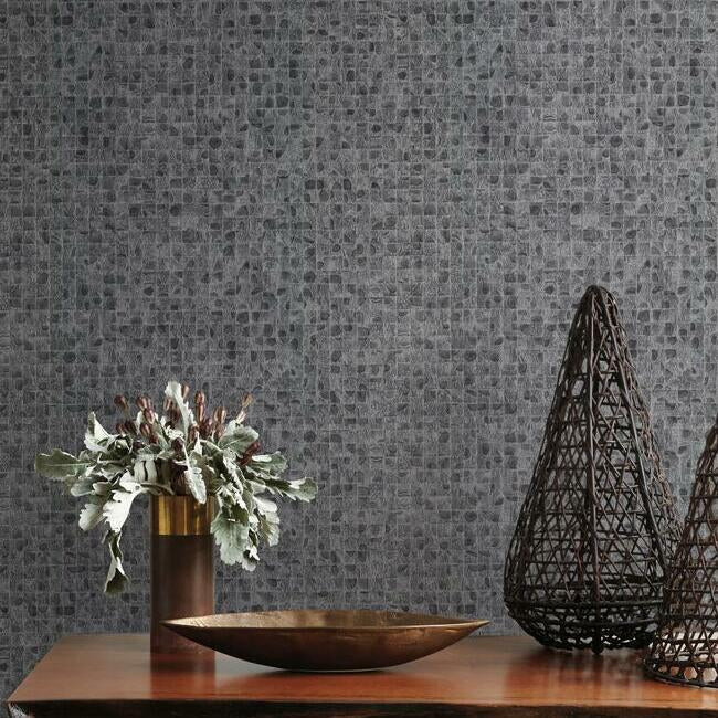 leather-lux-wallpaper-gunmetal-york-wallcoverings-ho2119