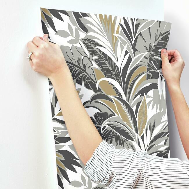 palm-silhouette-wallpaper-black-gold-york-wallcoverings-cy1567