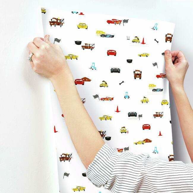 disney-and-pixar-cars-racing-spot-wallpaper-white-york-wallcoverings-di0921