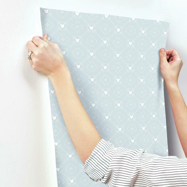 disney-mickey-mouse-argyle-wallpaper-blue-york-wallcoverings-di0978
