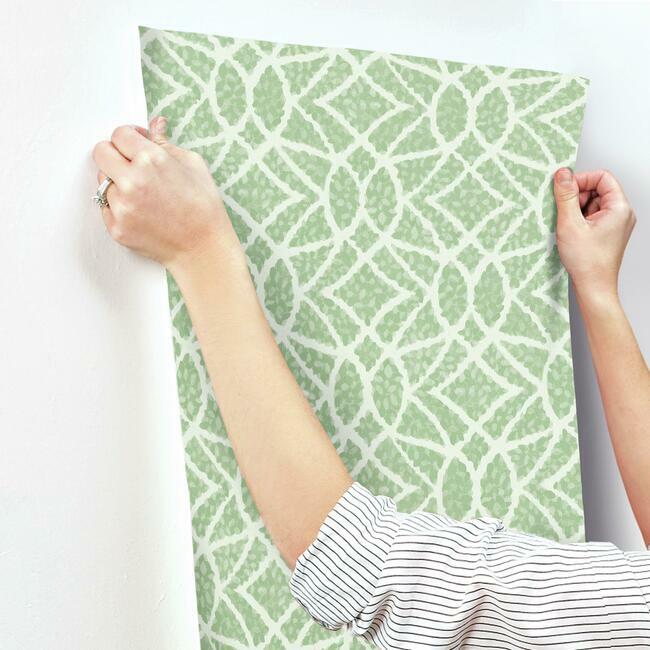 boxwood-garden-wallpaper-green-york-wallcoverings-gr5972