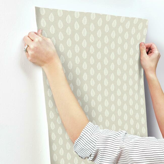 leaf-pendant-wallpaper-linen-york-wallcoverings-gr5964
