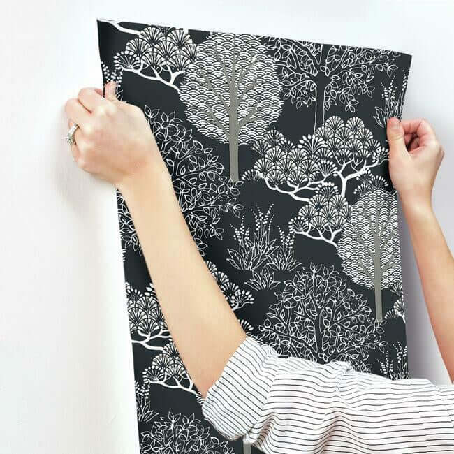 kimono-trees-black-metallic-wallpaper-york-wallcoverings-bw3852 - York Wallcoverings Wallpaper