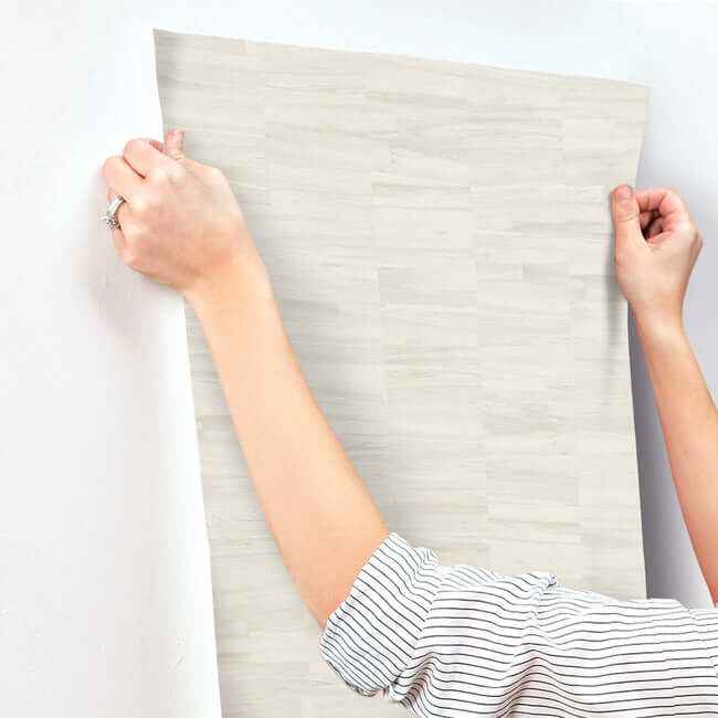 Reserve Off White Wallpaper - York Wallcoverings - OM3602 - York Wallcoverings Wallpaper