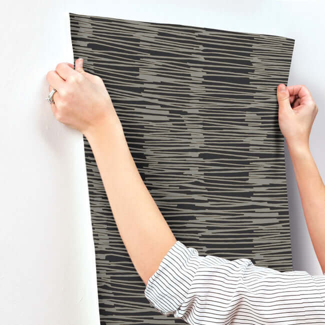 water-reed-thatch-black-gold-wallpaper-york-wallcoverings-ag2095 - York Wallcoverings Wallpaper