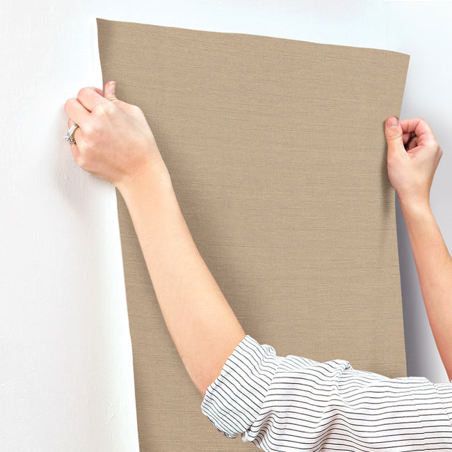 shimmering-linen-wallpaper-caramel-york-wallcoverings-si18554