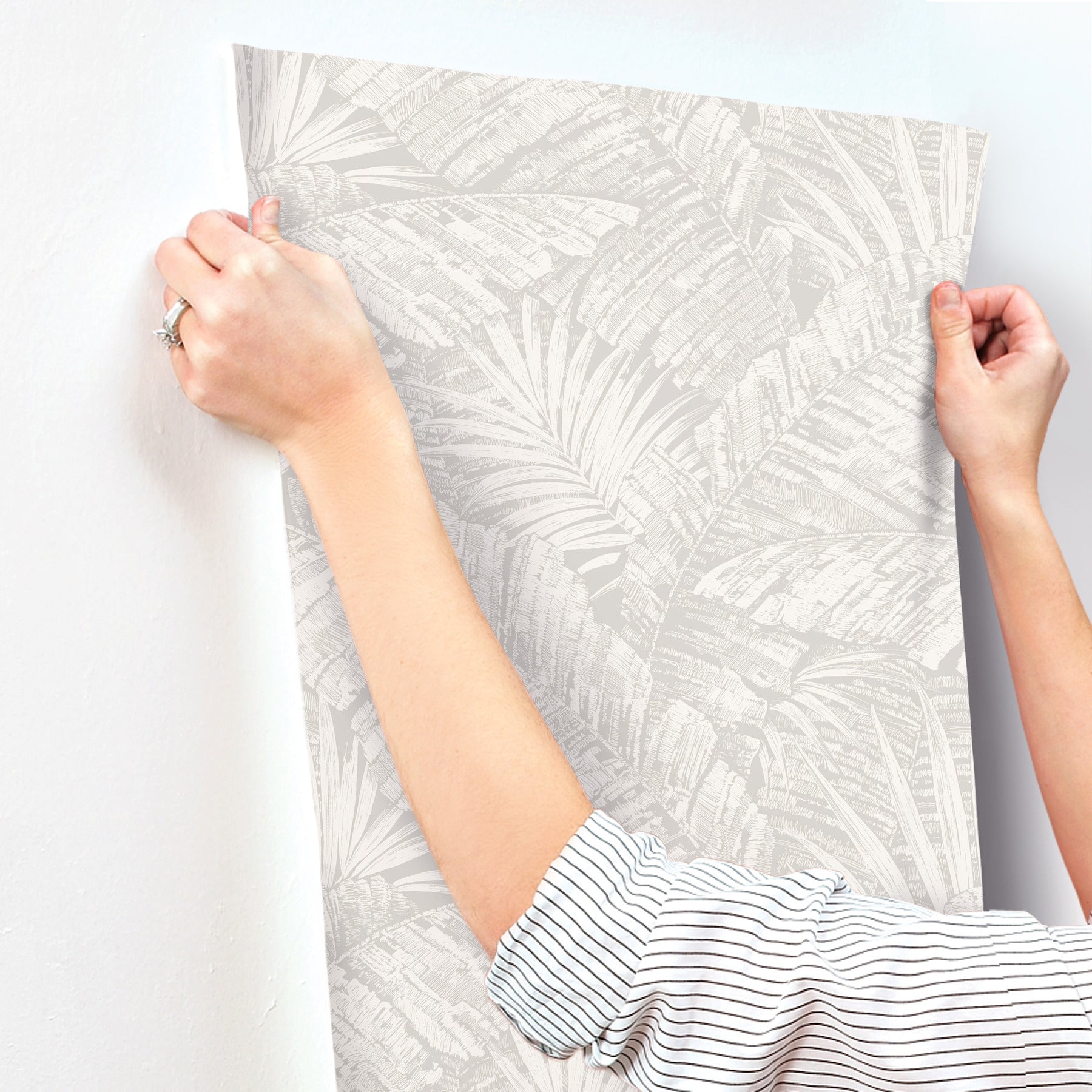 palm-cove-toile-wallpaper-white-grey-york-wallcoverings-rt7922