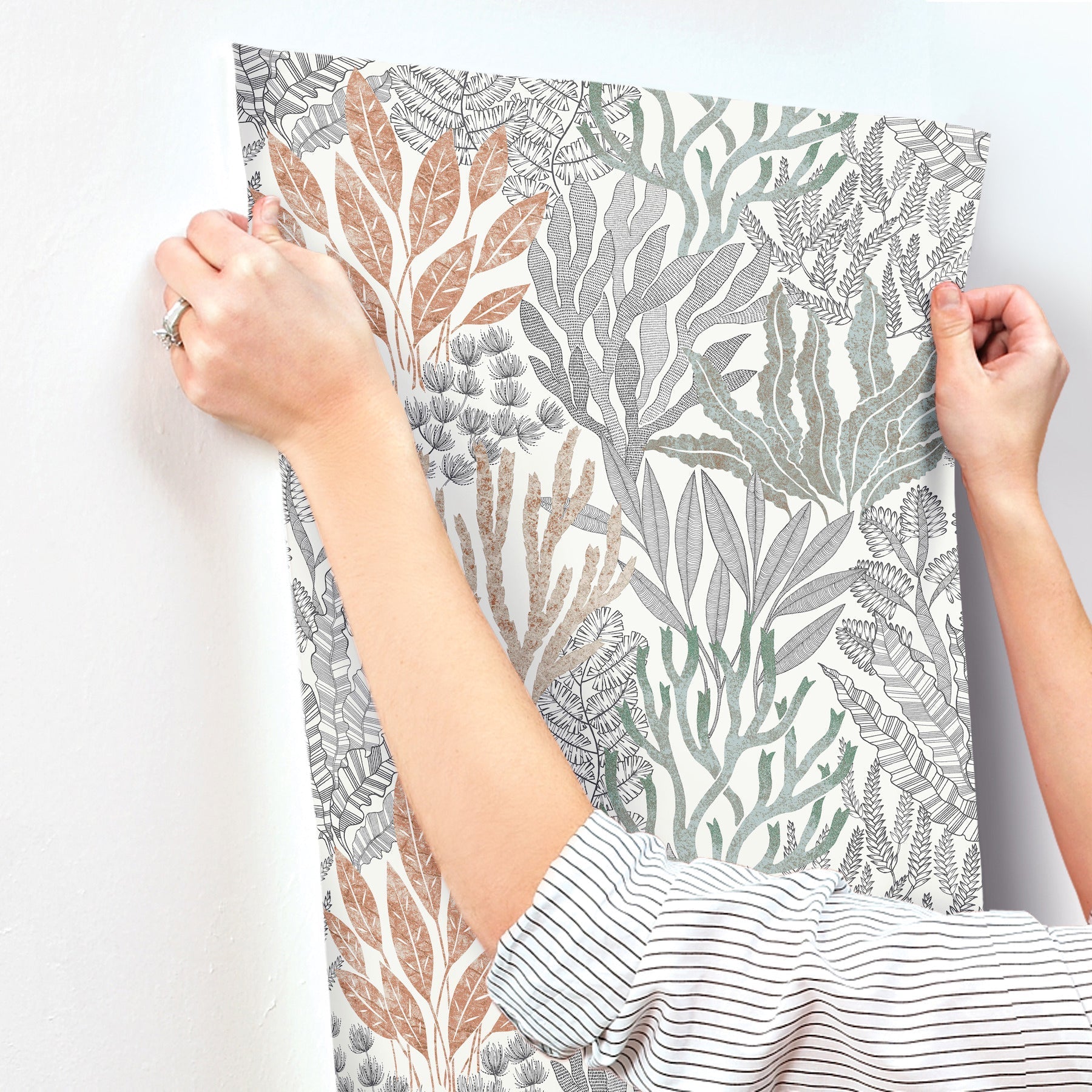 coral-leaves-wallpaper-coral-black-york-wallcoverings-rt7801