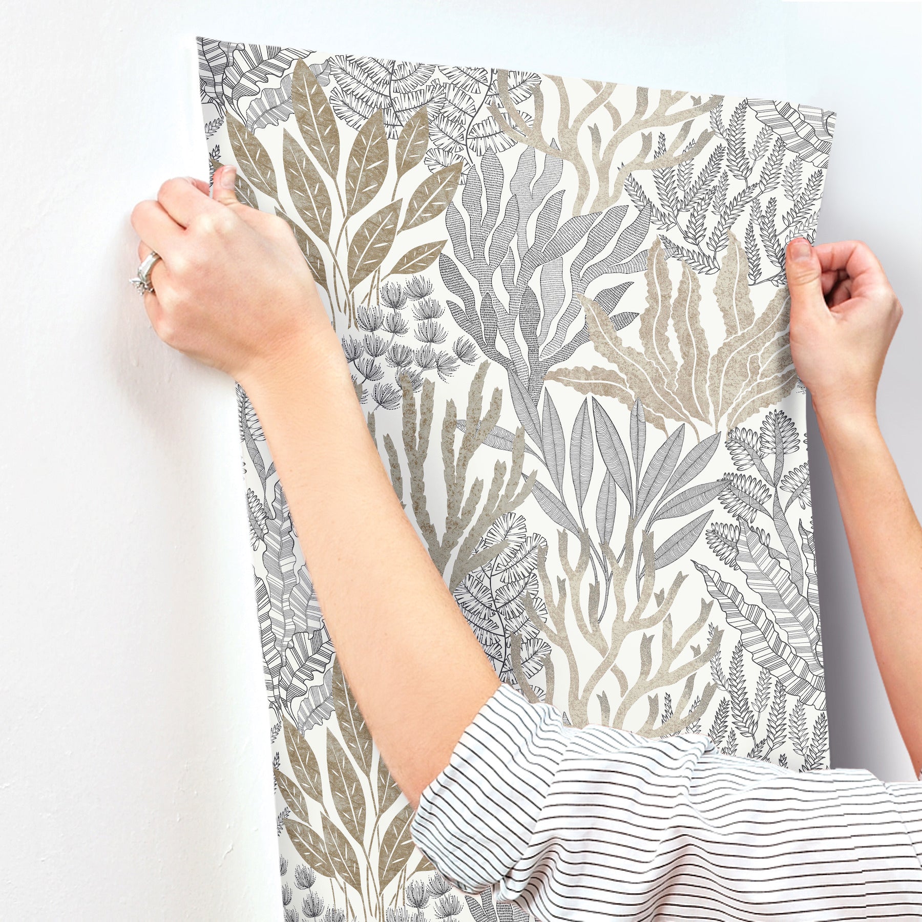 coral-leaves-wallpaper-taupe-black-york-wallcoverings-rt7802