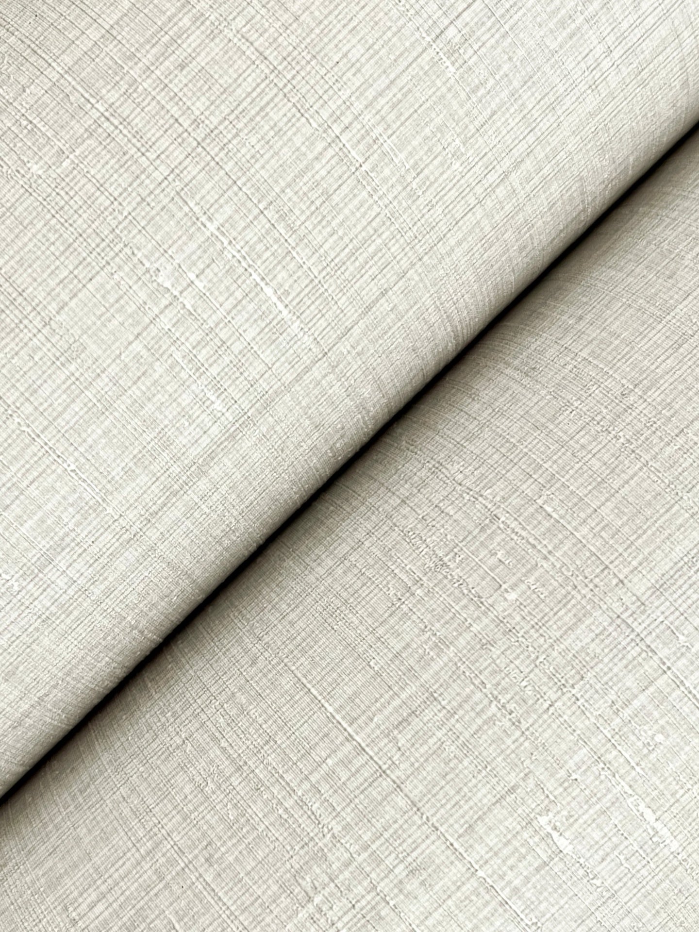 amari-high-performance-wallpaper-platinum-york-wallcoverings-gt4591n