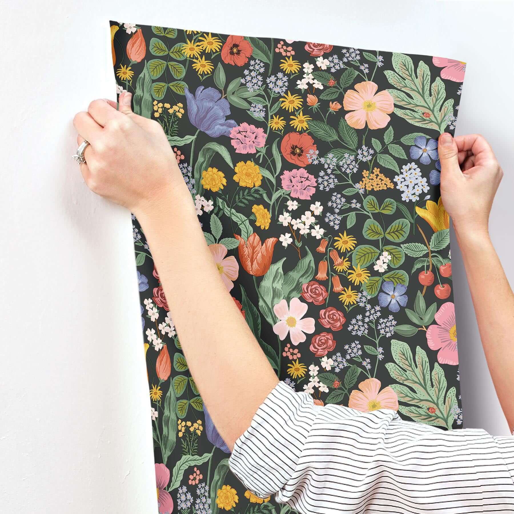 blossom-wallpaper-black-york-wallcoverings-rf7491 - York Wallcoverings Wallpaper
