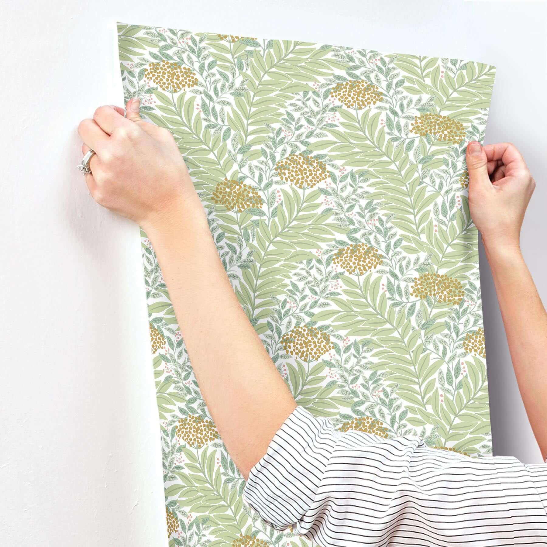 highgrove-wallpaper-white-york-wallcoverings-rf7501 - York Wallcoverings Wallpaper