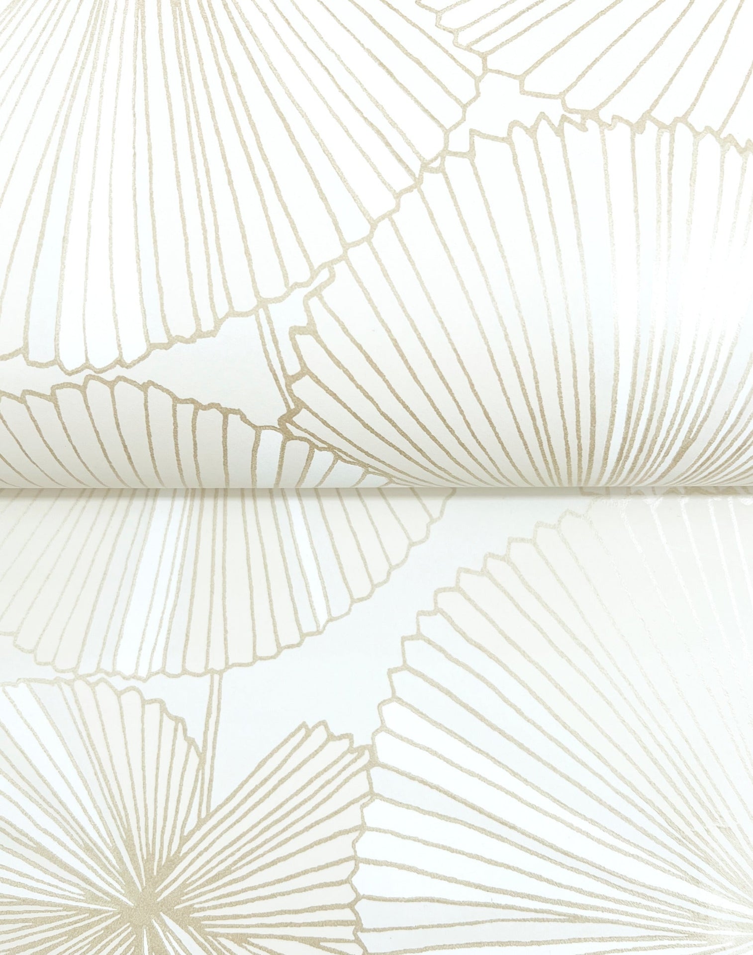 layered-lily-pads-wallpaper-white-york-wallcoverings-nt6112