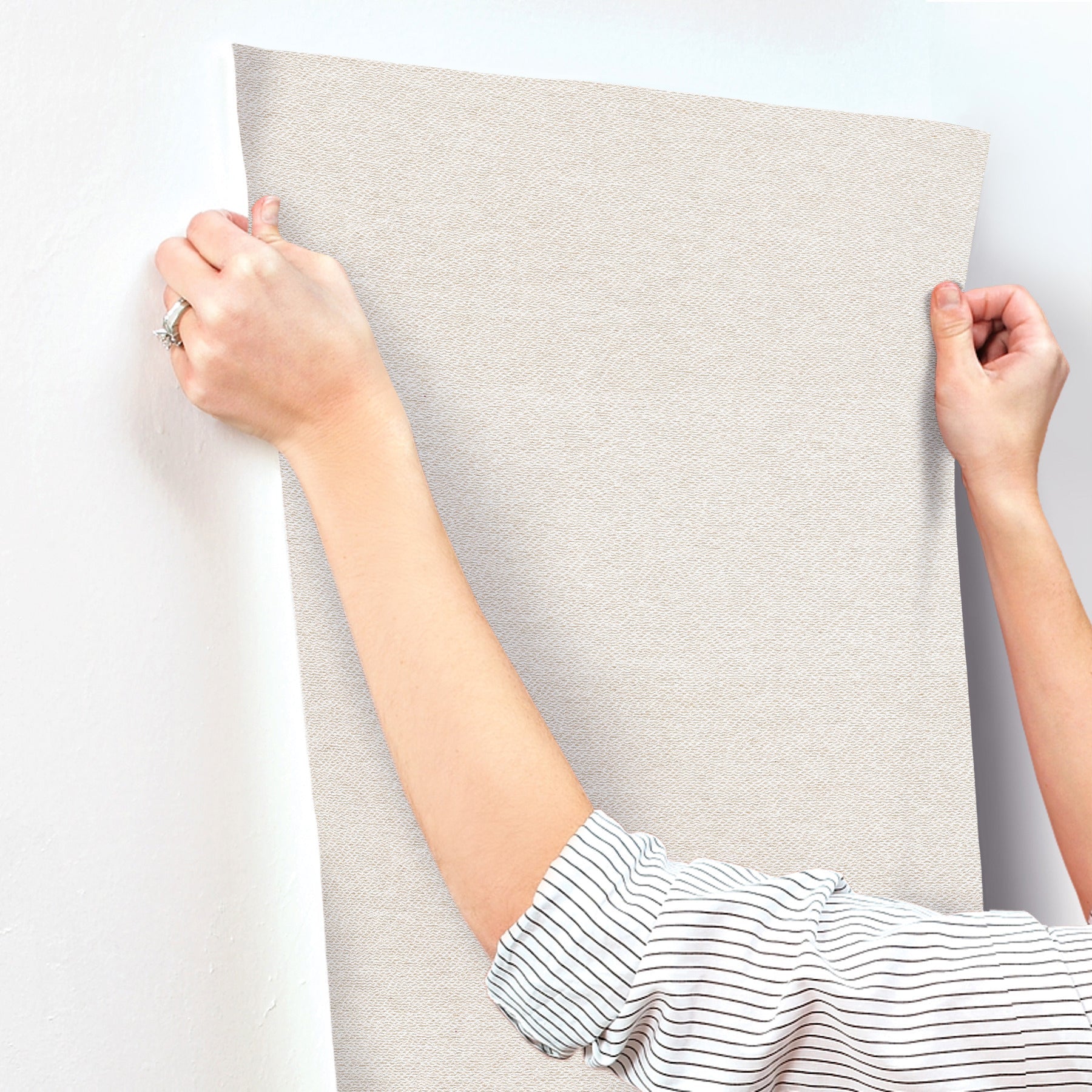 paper-yarn-wallpaper-white-york-wallcoverings-mf4703mh