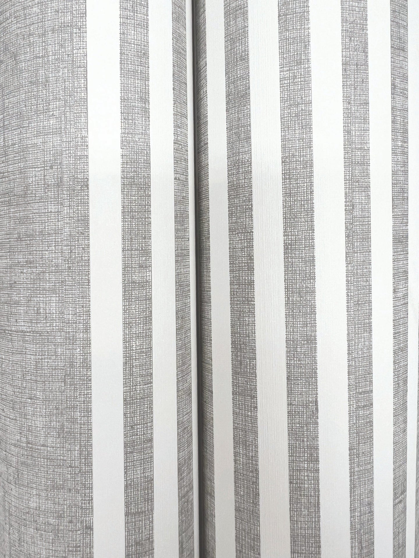 french-linen-stripe-wallpaper-charcoal-york-wallcoverings-sr1586mh