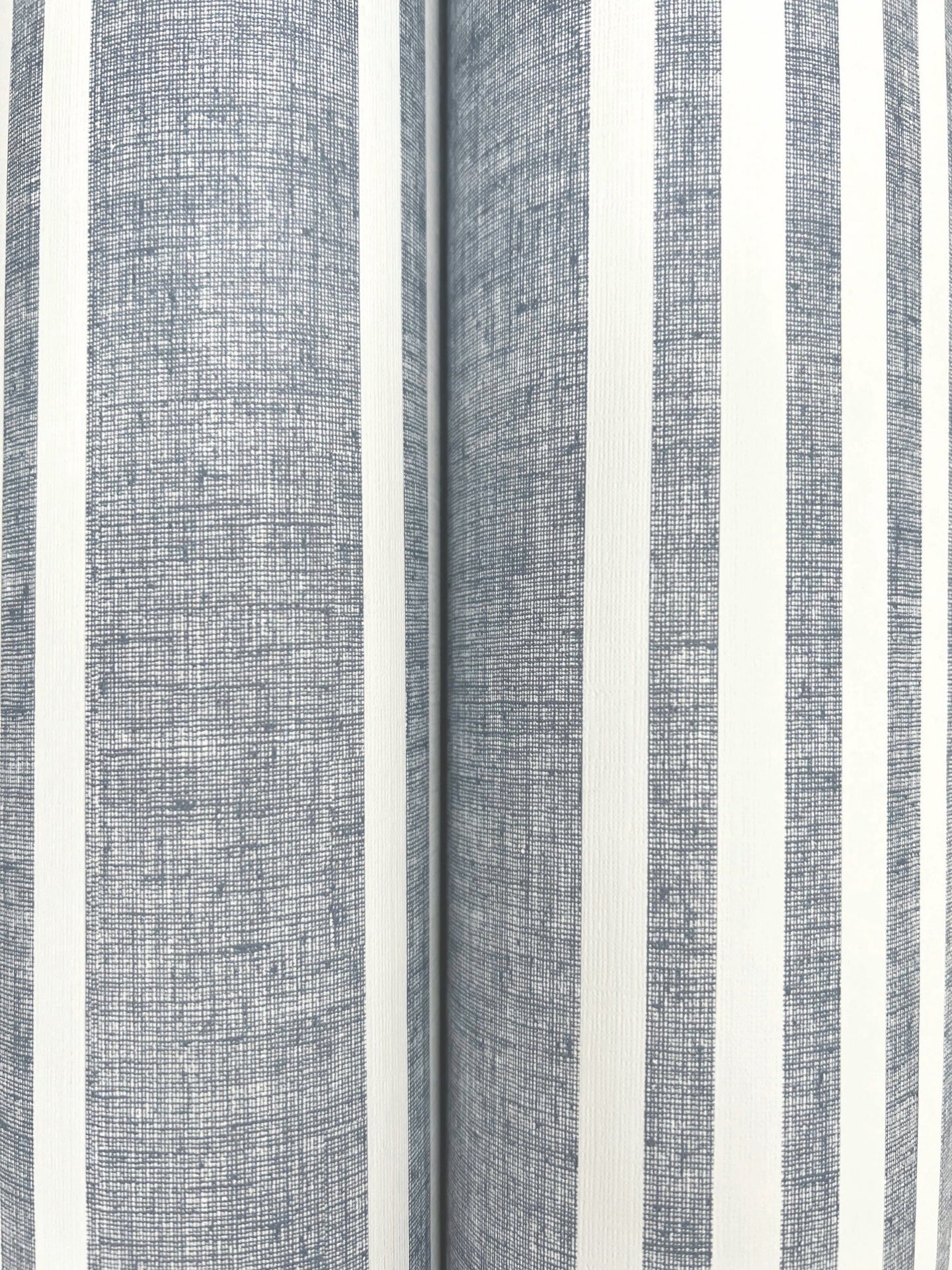 french-linen-stripe-wallpaper-navy-york-wallcoverings-mf4768