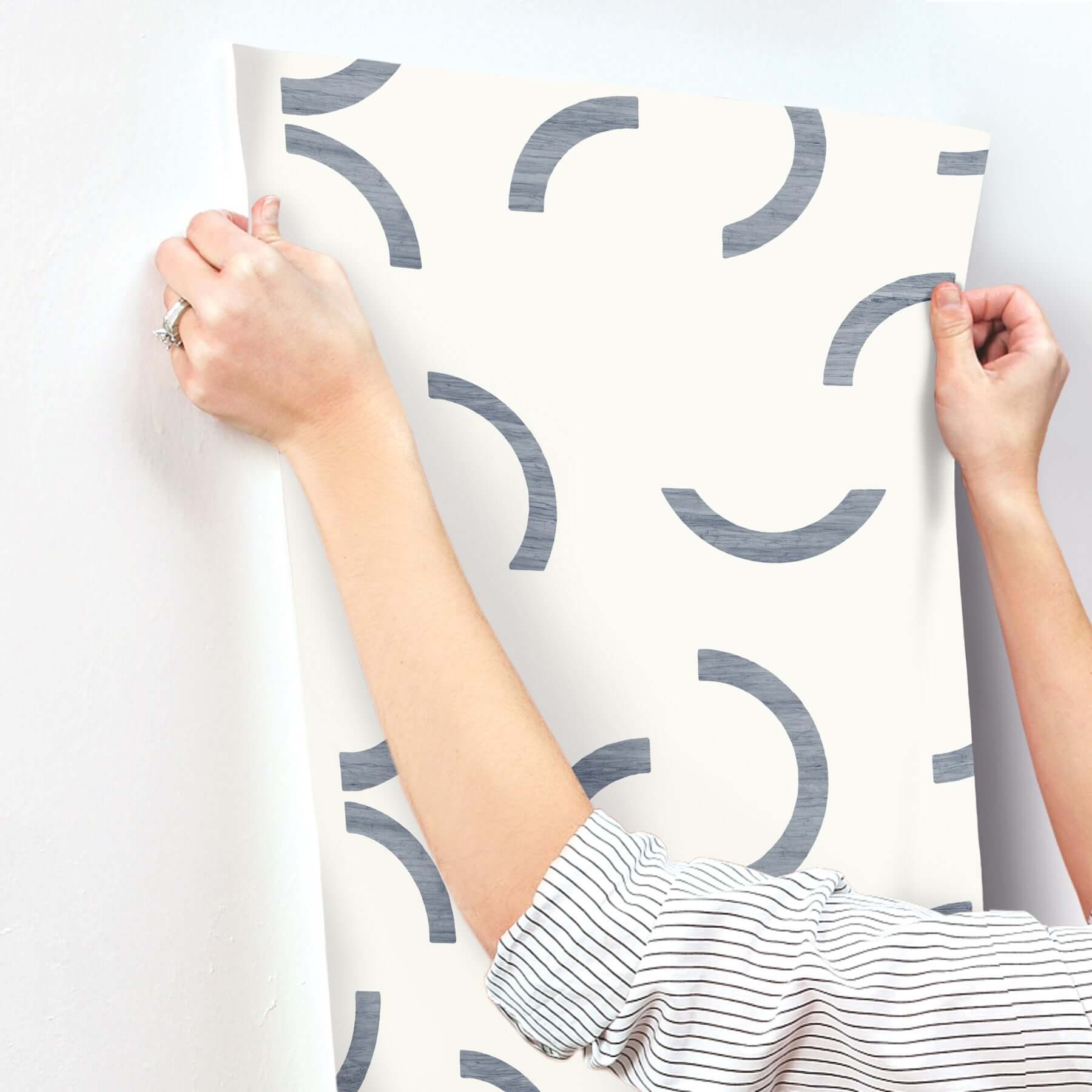lunula-navy-wallpaper-york-wallcoverings-fm1023 - York Wallcoverings Wallpaper