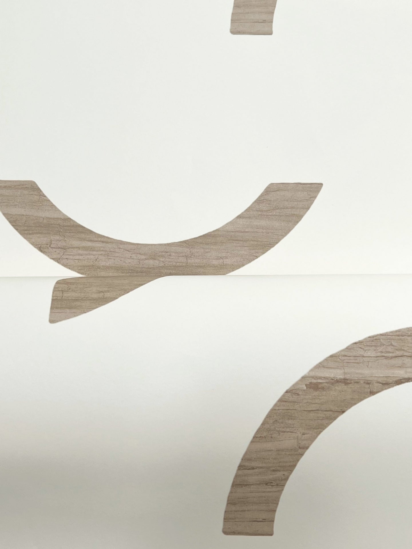 lunula-wallpaper-taupe-york-wallcoverings-fm1026